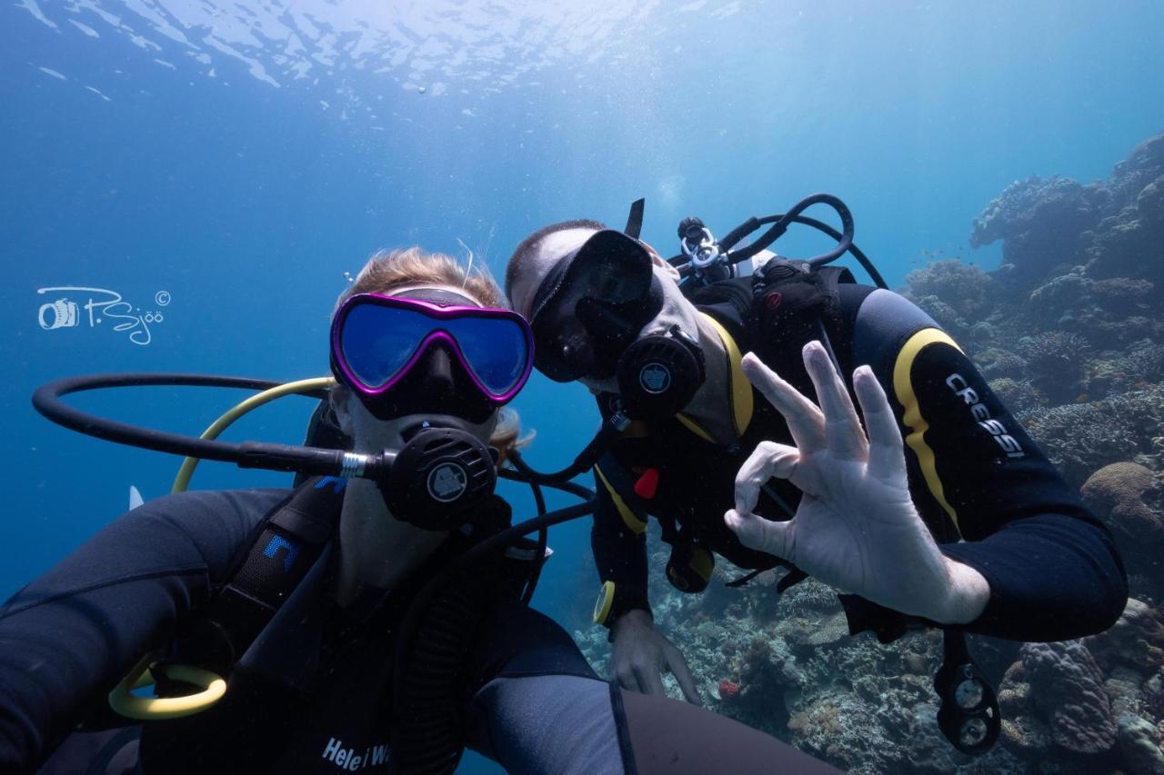 Divers Lodge Moalboal Extérieur photo